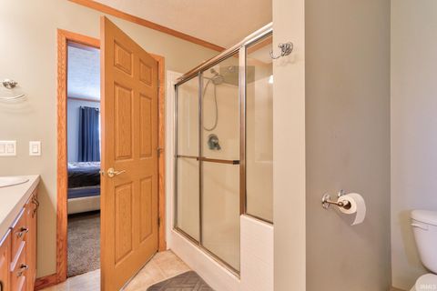 Tiny photo for 9596 W 575 S, Owensville, IN 47665 (MLS # 202538517)