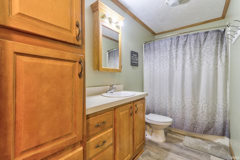 Tiny photo for 9596 W 575 S, Owensville, IN 47665 (MLS # 202538517)