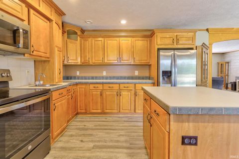 Tiny photo for 9596 W 575 S, Owensville, IN 47665 (MLS # 202538517)