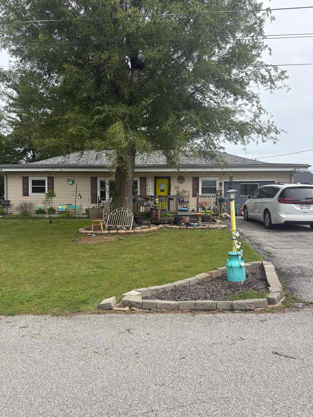 Photo of 1225 Lawn Avenue, New Haven, IN 46774 (MLS # 202619722)