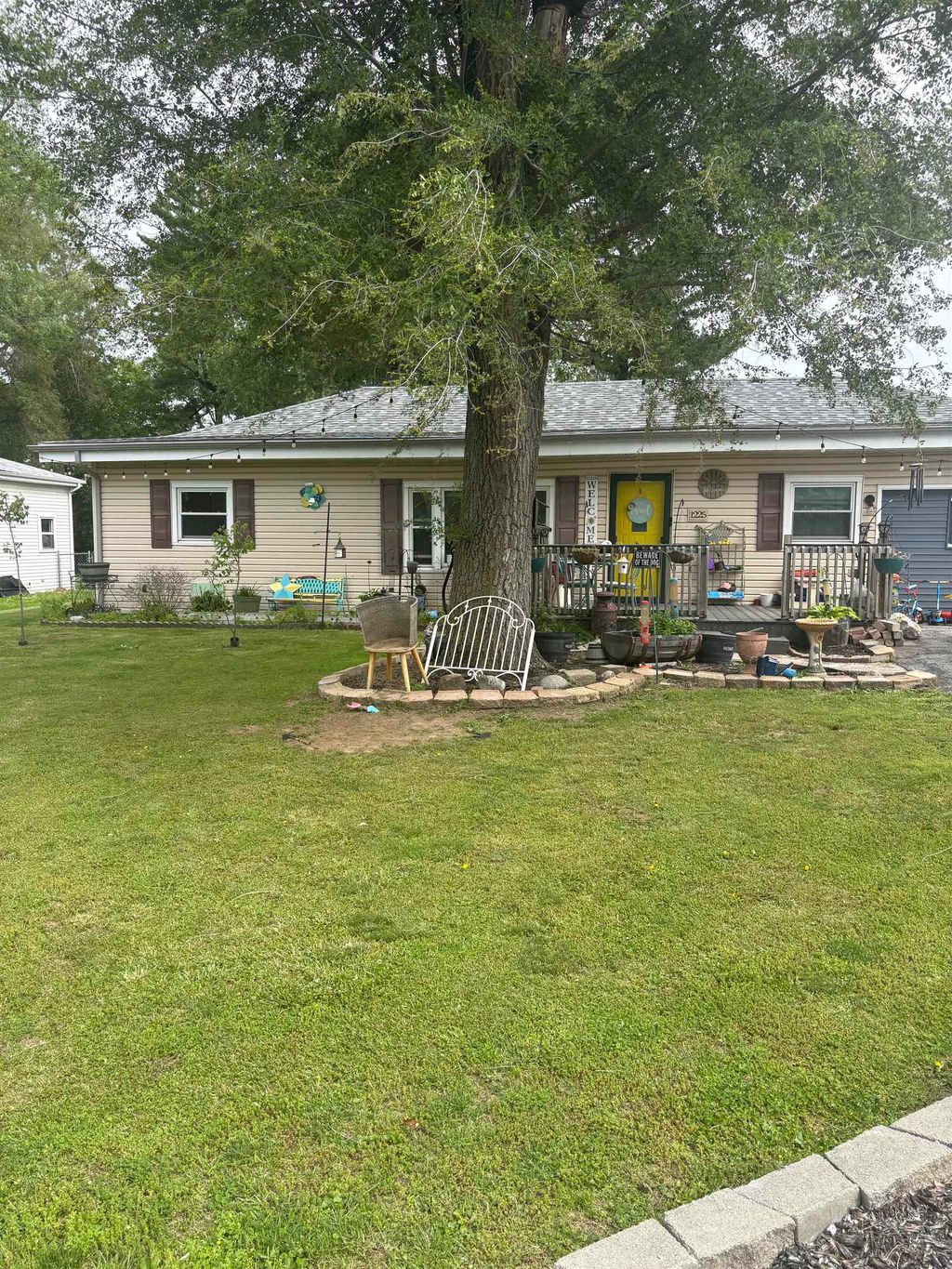 Photo of 1225 Lawn Avenue, New Haven, IN 46774 (MLS # 202619722)