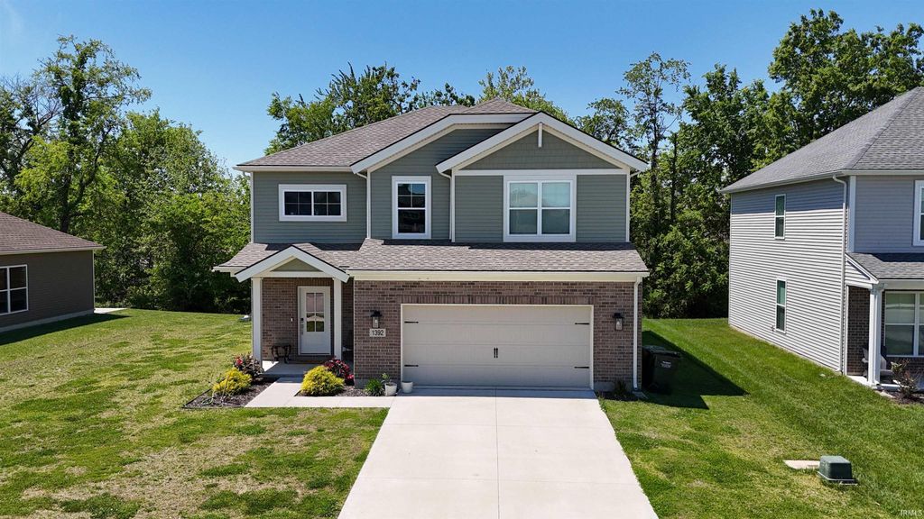 Photo of 1392 N Hunters Crossing Circle, Huntingburg, IN 47542 (MLS # 202615972)
