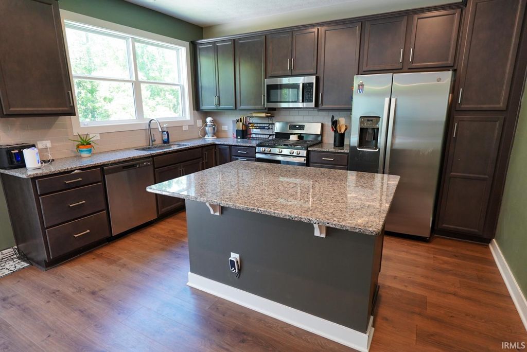 Photo of 1392 N Hunters Crossing Circle, Huntingburg, IN 47542 (MLS # 202615972)