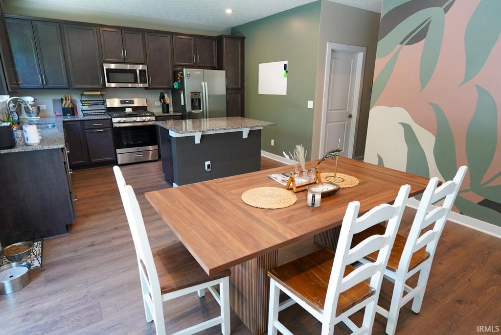 Photo of 1392 N Hunters Crossing Circle, Huntingburg, IN 47542 (MLS # 202615972)
