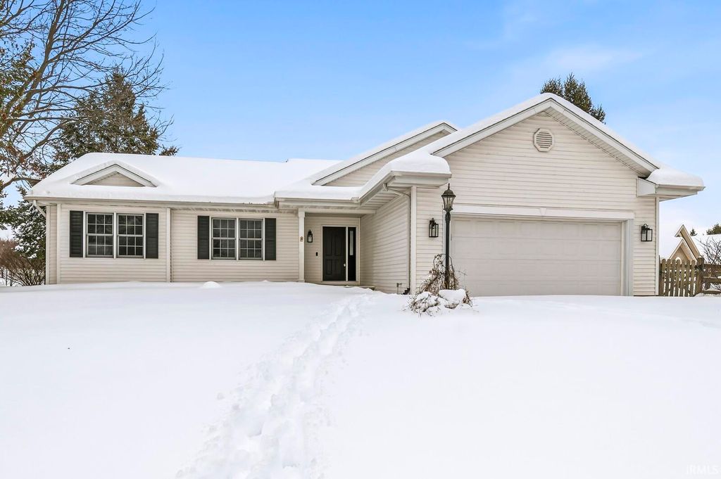 Photo of 33906 Sumerset Lane, New Carlisle, IN 46552 (MLS # 202601845)