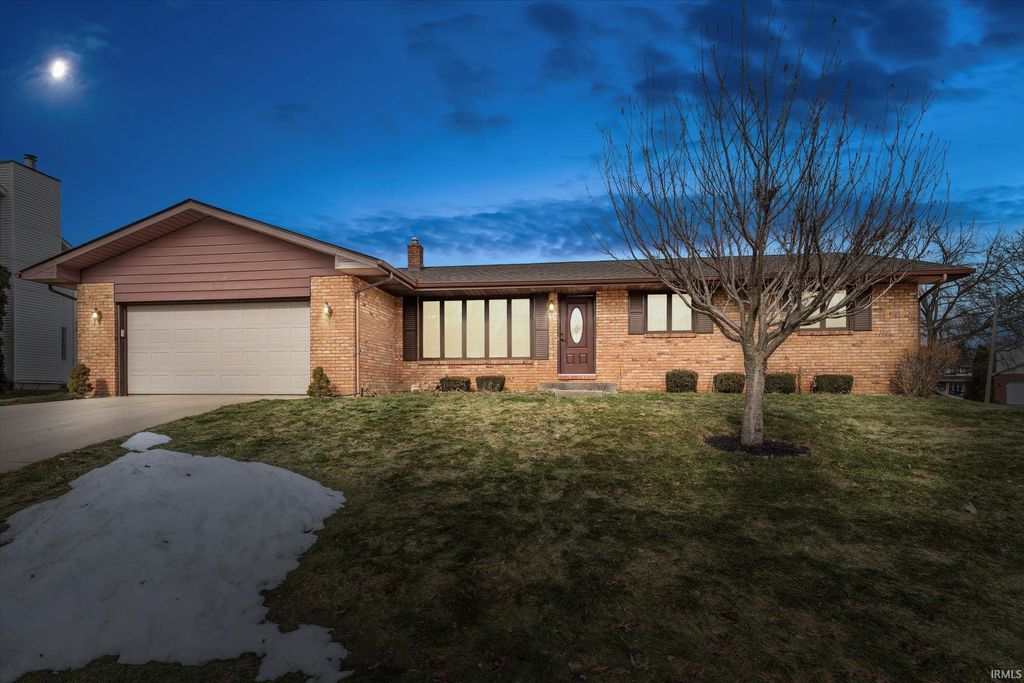 Photo of 1641 Kevin Court, South Bend, IN 46614 (MLS # 202605235)