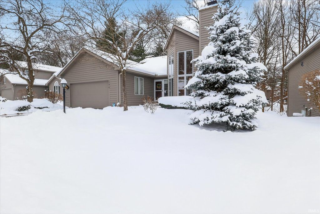Photo of 17916 Ashmont Place, South Bend, IN 46635 (MLS # 202601818)