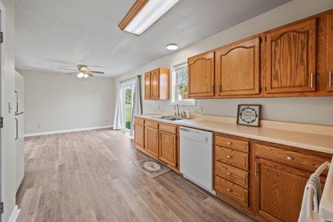 Tiny photo for 328 W Jefferson Street, Upland, IN 46911 (MLS # 202541269)