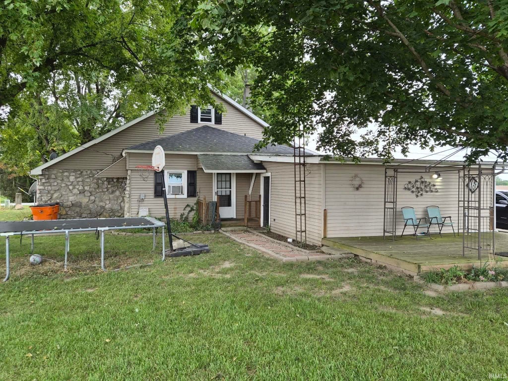 Photo of 3744 N 1150 W, Flora, IN 46929 (MLS # 202640571)