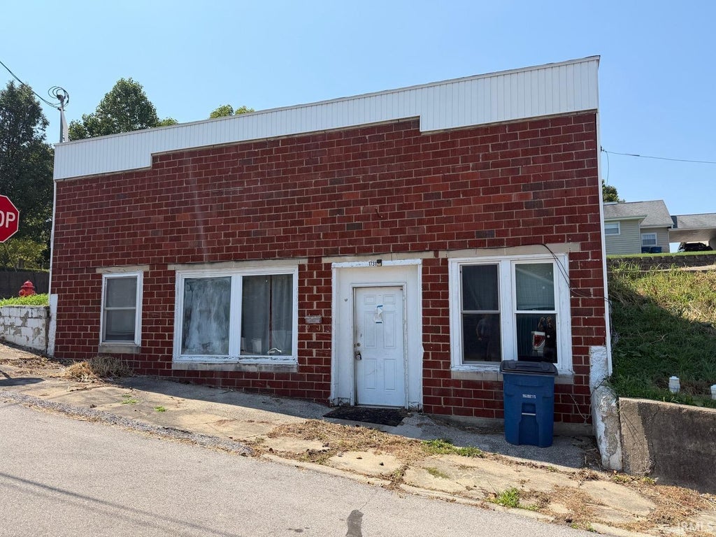Photo of 1731 K Street, Bedford, IN 47421 (MLS # 202639689)
