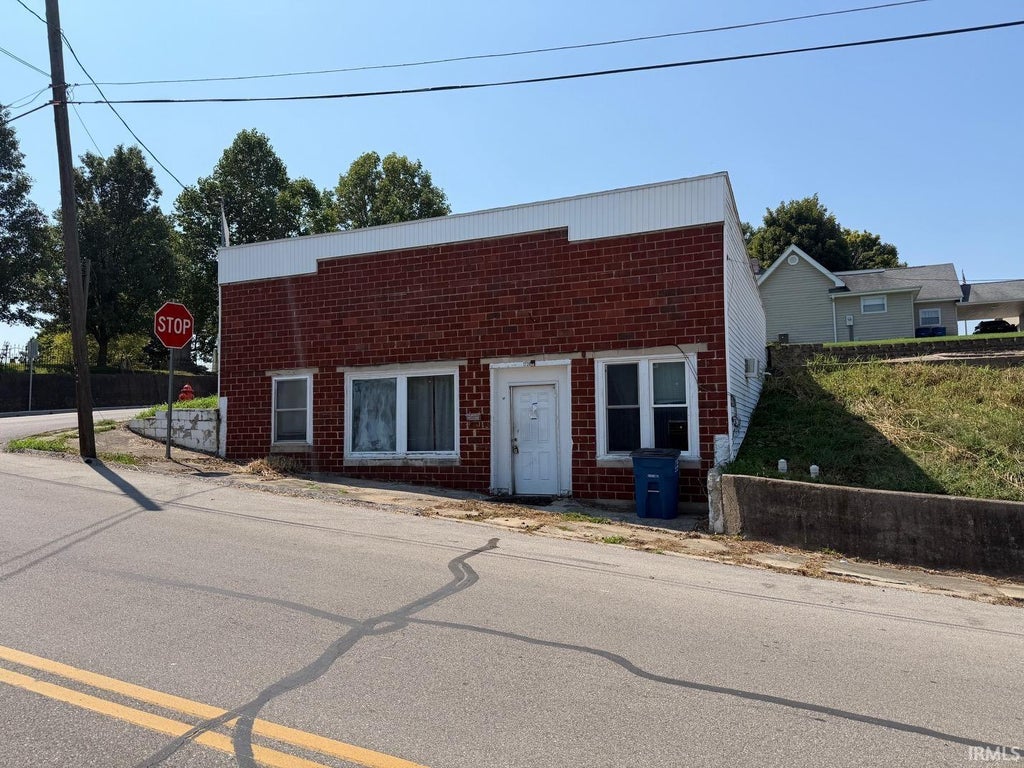 Photo of 1731 K Street, Bedford, IN 47421 (MLS # 202639689)