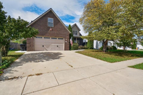 Photo of 2816 Flagstone Way, Lafayette, IN 47909 (MLS # 202642563)