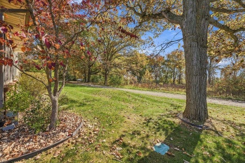 Tiny photo for 371 Baythorne Drive, Warsaw, IN 46580 (MLS # 202644947)