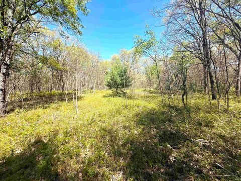 Tiny photo for 700 E 250 N, Grovertown, IN 46531 (MLS # 202618702)