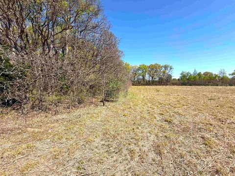 Tiny photo for 700 E 250 N, Grovertown, IN 46531 (MLS # 202618702)
