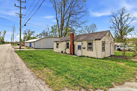 Tiny photo for 325 E Christy Street, Marion, IN 46952 (MLS # 202545911)