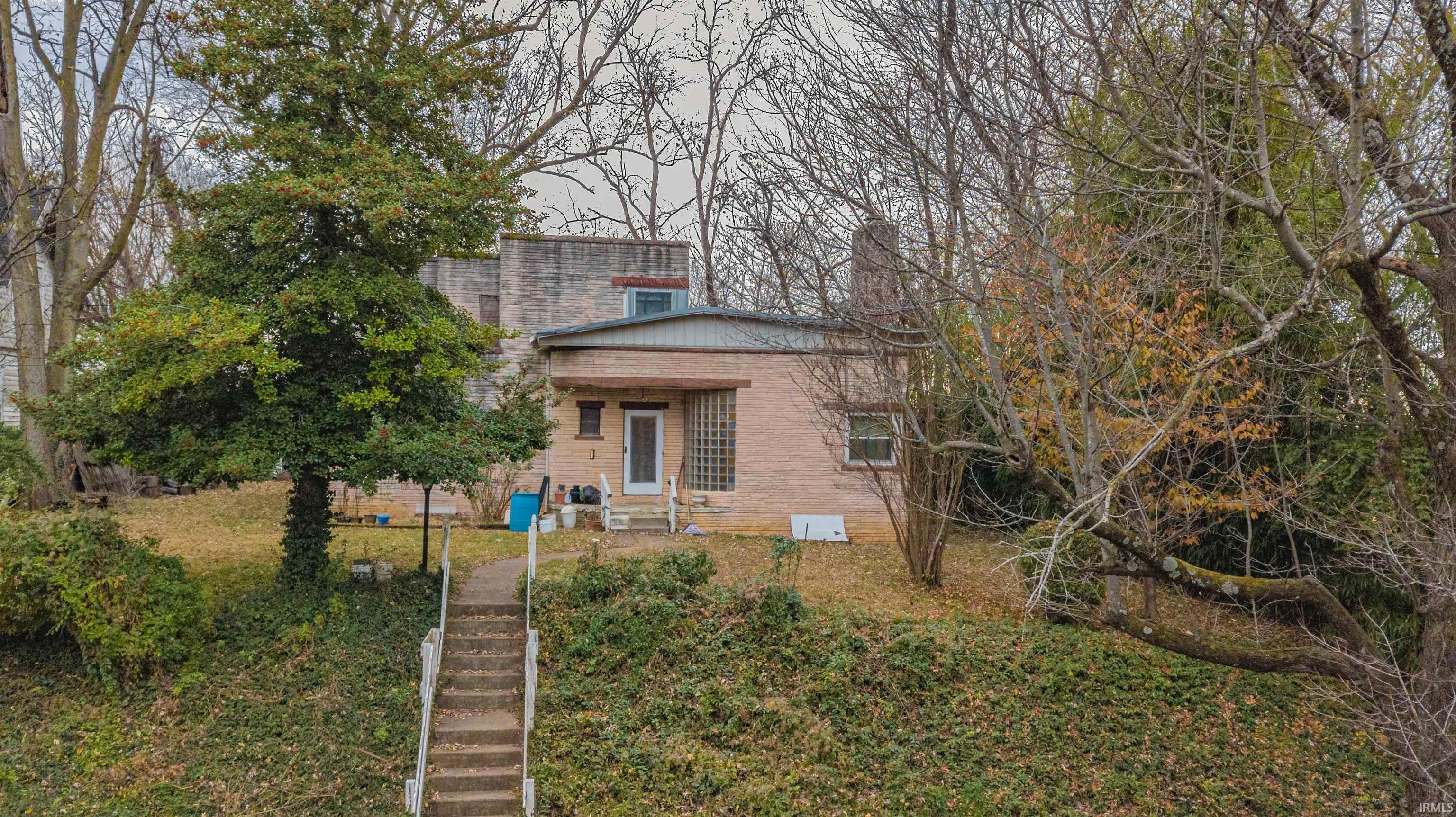 Rockport, Indiana 47635, United States, 3 Bedrooms Bedrooms, ,3 BathroomsBathrooms,Residential,Active,91832