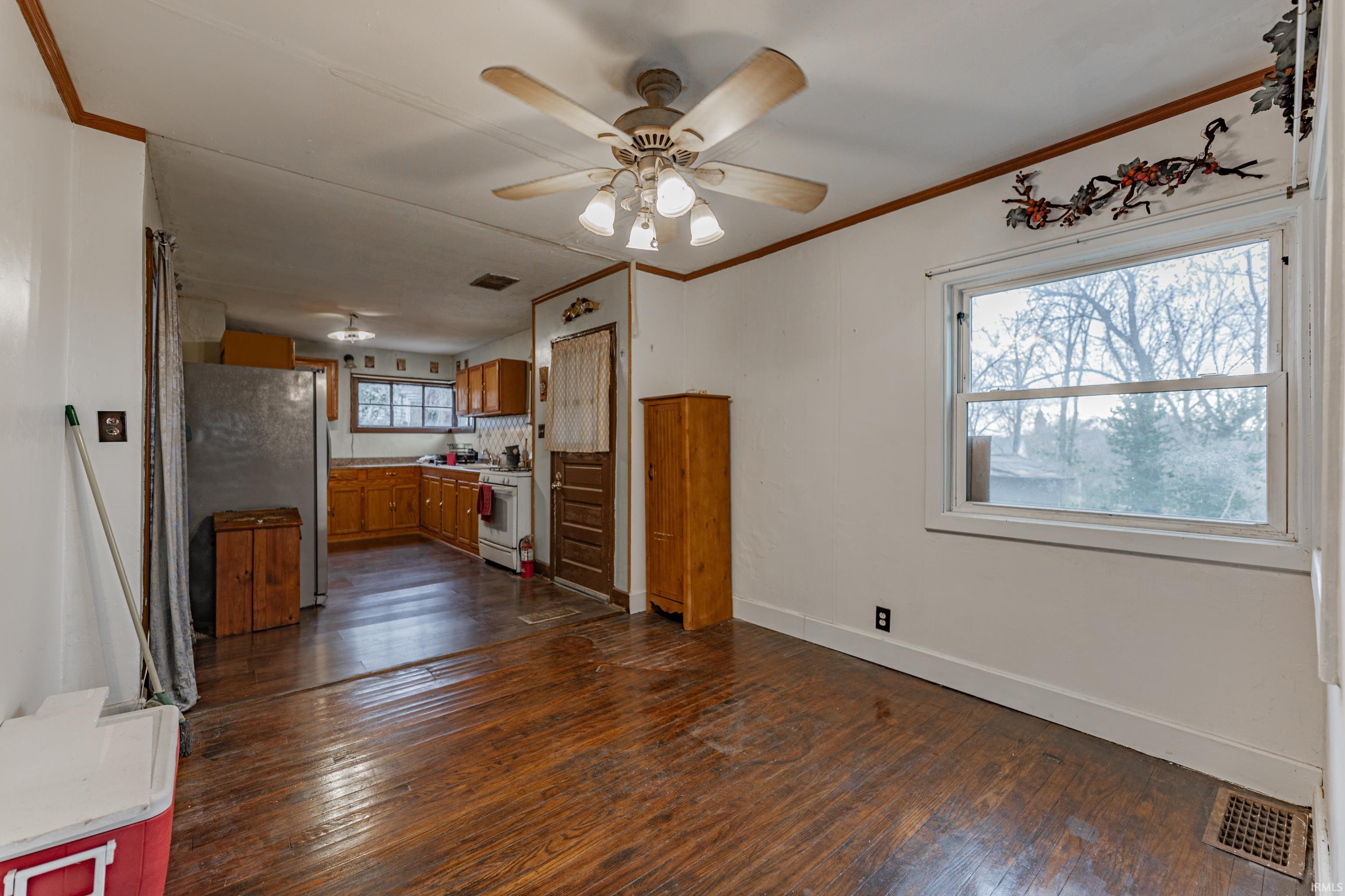 Rockport, Indiana 47635, United States, 3 Bedrooms Bedrooms, ,3 BathroomsBathrooms,Residential,Active,91832