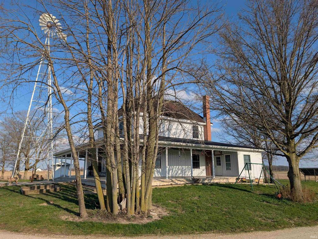 Photo of 825 E 1000 S, Geneva, IN 46740 (MLS # 202612464)