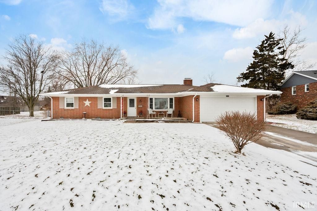 Photo of 2025 ALTON Drive, Kokomo, IN 46901 (MLS # 202605810)