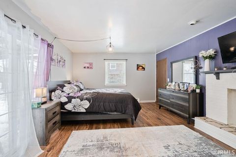 Tiny photo for 2025 ALTON Drive, Kokomo, IN 46901 (MLS # 202605810)