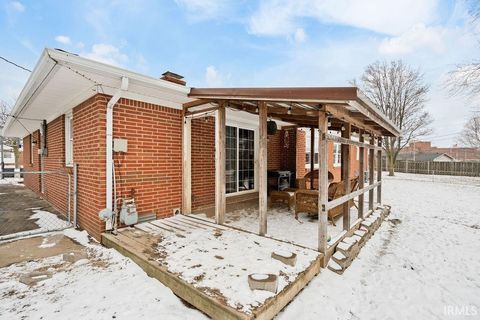 Tiny photo for 2025 ALTON Drive, Kokomo, IN 46901 (MLS # 202605810)