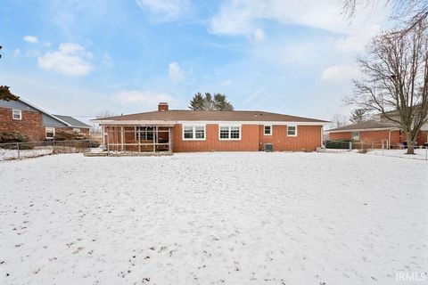 Tiny photo for 2025 ALTON Drive, Kokomo, IN 46901 (MLS # 202605810)