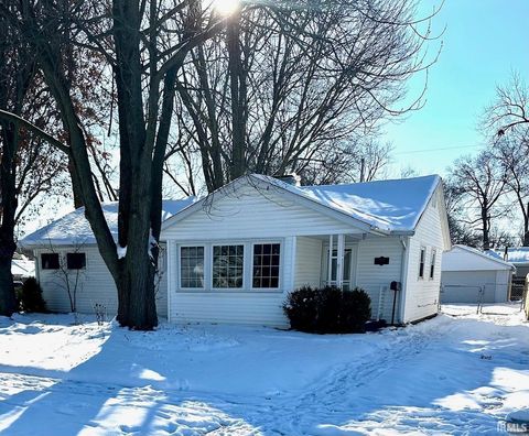 Photo of 2418 Hazelwood Drive, Fort Wayne, IN 46805 (MLS # 202548334)