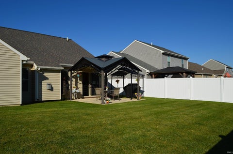 Tiny photo for 548 Caracol Court, Fort Wayne, IN 46845 (MLS # 202641572)