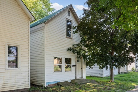 Photo of 1417 Greenbush Street, Lafayette, IN 47904 (MLS # 202631427)