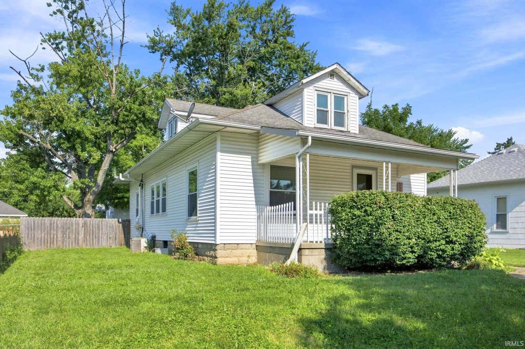 Photo of 128 S 26th Street, Lafayette, IN 47904 (MLS # 202631233)