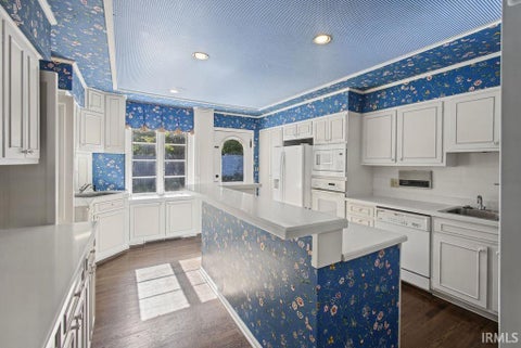 Tiny photo for 648 S Woodscrest Drive, Bloomington, IN 47401 (MLS # 202642104)