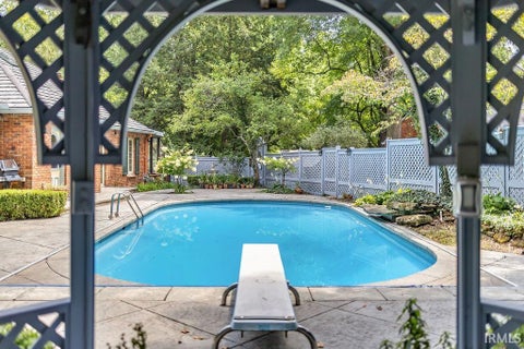 Tiny photo for 648 S Woodscrest Drive, Bloomington, IN 47401 (MLS # 202642104)