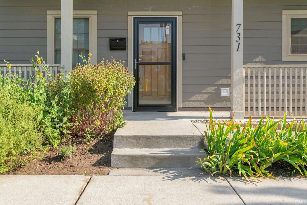 Photo of 731 California Avenue, South Bend, IN 46616 (MLS # 202630794)