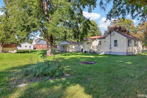 Tiny photo for 606 S Park Place, Fowler, IN 47944 (MLS # 202642109)