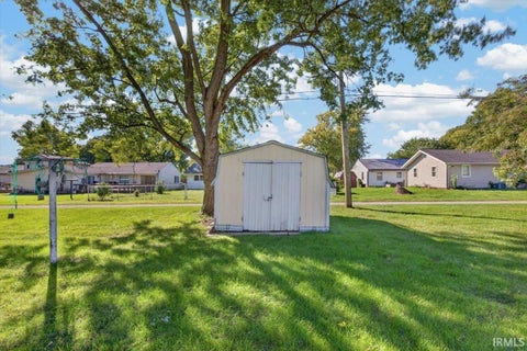 Tiny photo for 606 S Park Place, Fowler, IN 47944 (MLS # 202642109)