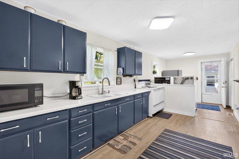 Tiny photo for 606 S Park Place, Fowler, IN 47944 (MLS # 202642109)
