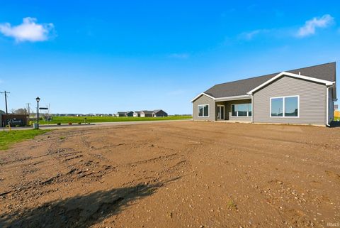 Tiny photo for 13234 Vista Verde Boulevard, Fort Wayne, IN 46818 (MLS # 202543579)