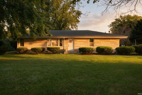 Tiny photo for 2225 W SYCAMORE Street, Kokomo, IN 46901 (MLS # 202639890)