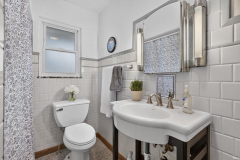 Tiny photo for 2225 W SYCAMORE Street, Kokomo, IN 46901 (MLS # 202639890)