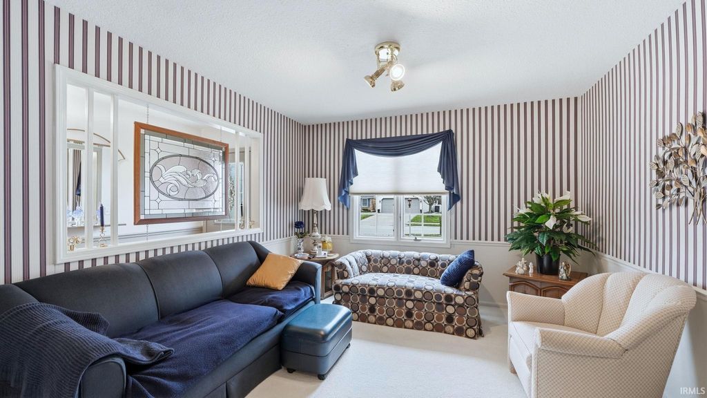 Photo of 3437 Marias Drive, Fort Wayne, IN 46815 (MLS # 202608854)