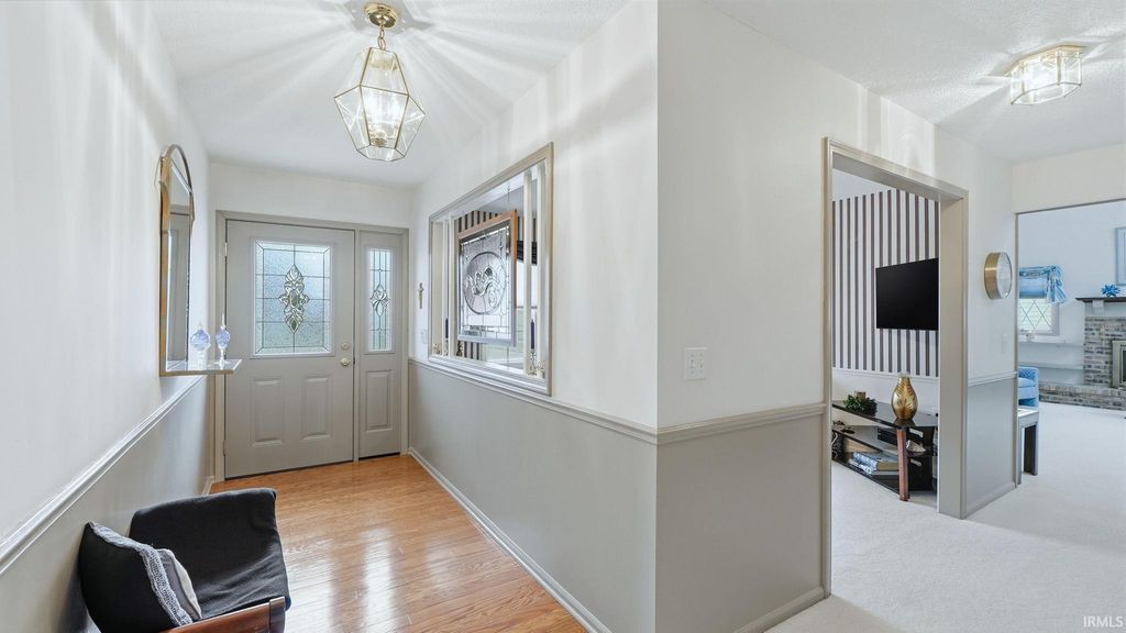 Photo of 3437 Marias Drive, Fort Wayne, IN 46815 (MLS # 202608854)