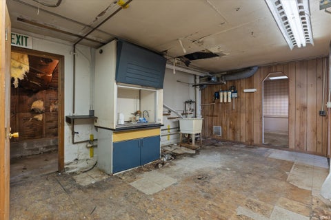 Tiny photo for 113 W Fairview Avenue, South Bend, IN 46614 (MLS # 202632556)