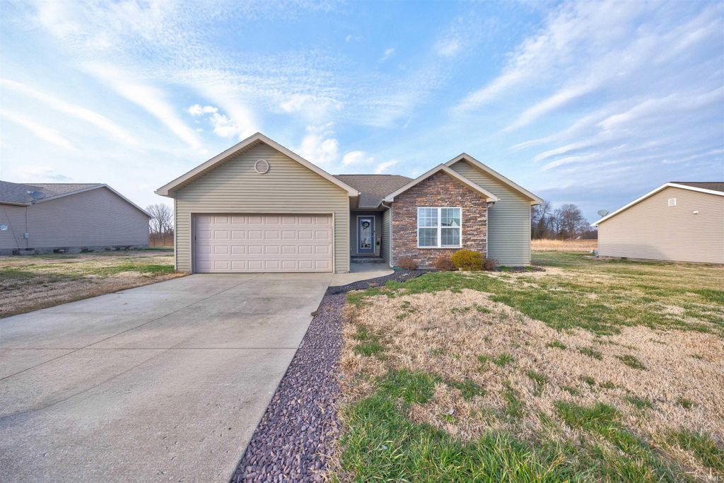 Photo of 1128 W Cobblefield Drive, Rockport, IN 47635 (MLS # 202608528)