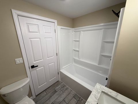 Tiny photo for 17 E Colfax Street, Logansport, IN 46947 (MLS # 202605716)