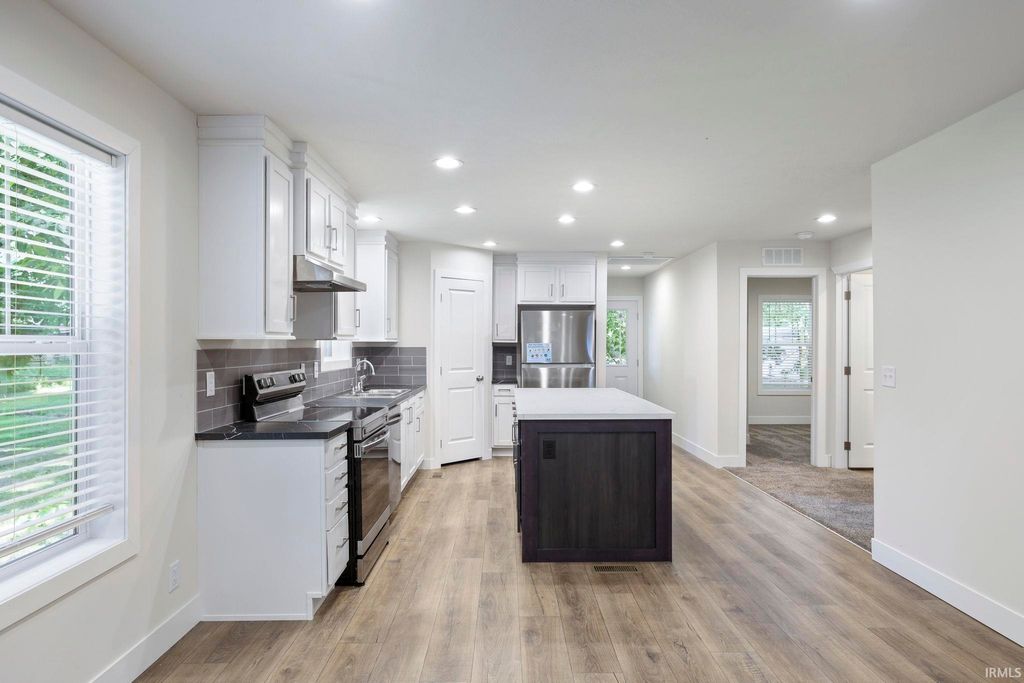 Photo of 1524 N Breckenridge Road, Bloomington, IN 47404 (MLS # 202606320)