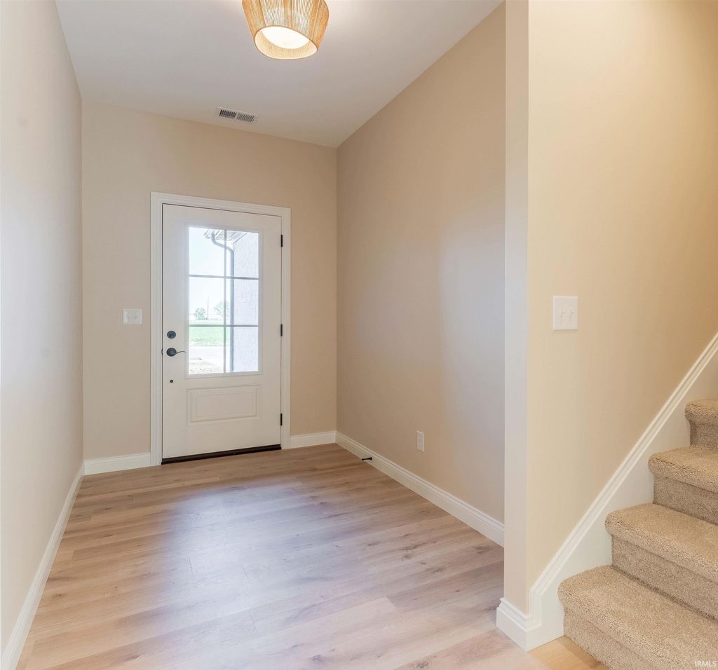 Photo of 1449 Eli Drive, Evansville, IN 47711 (MLS # 202541088)