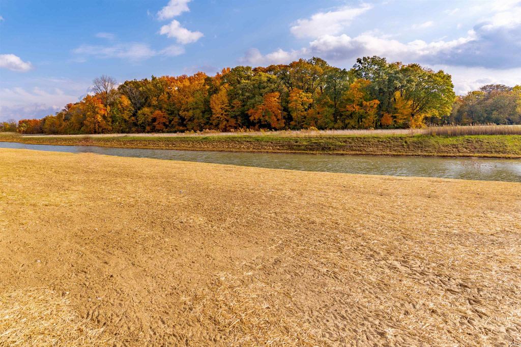 Photo of 1449 Eli Drive, Evansville, IN 47711 (MLS # 202541088)