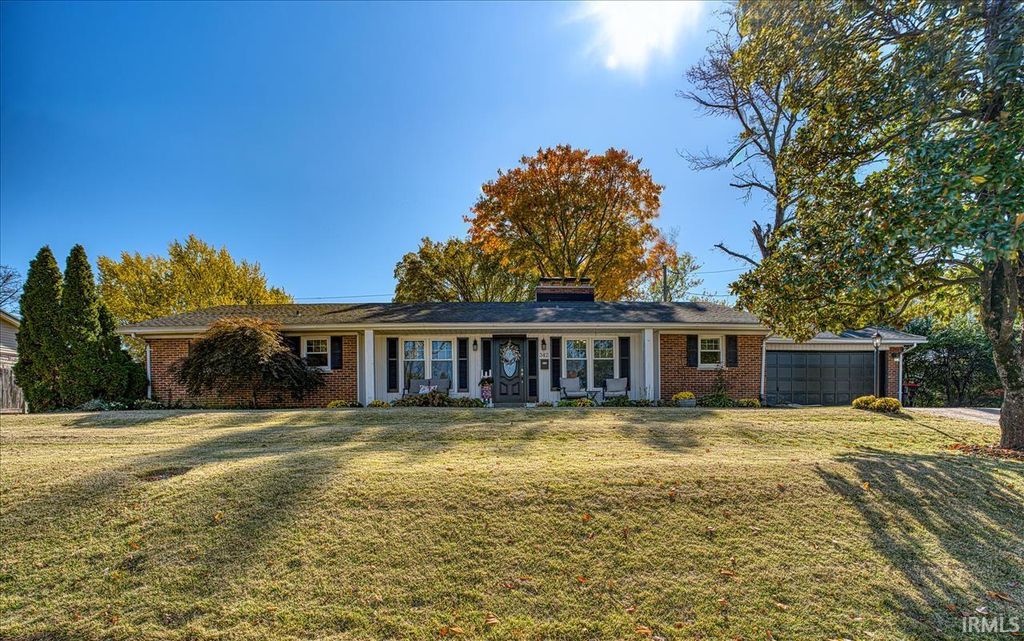 Photo of 342 EMMICK Street, Mount Vernon, IN 47620 (MLS # 202544730)