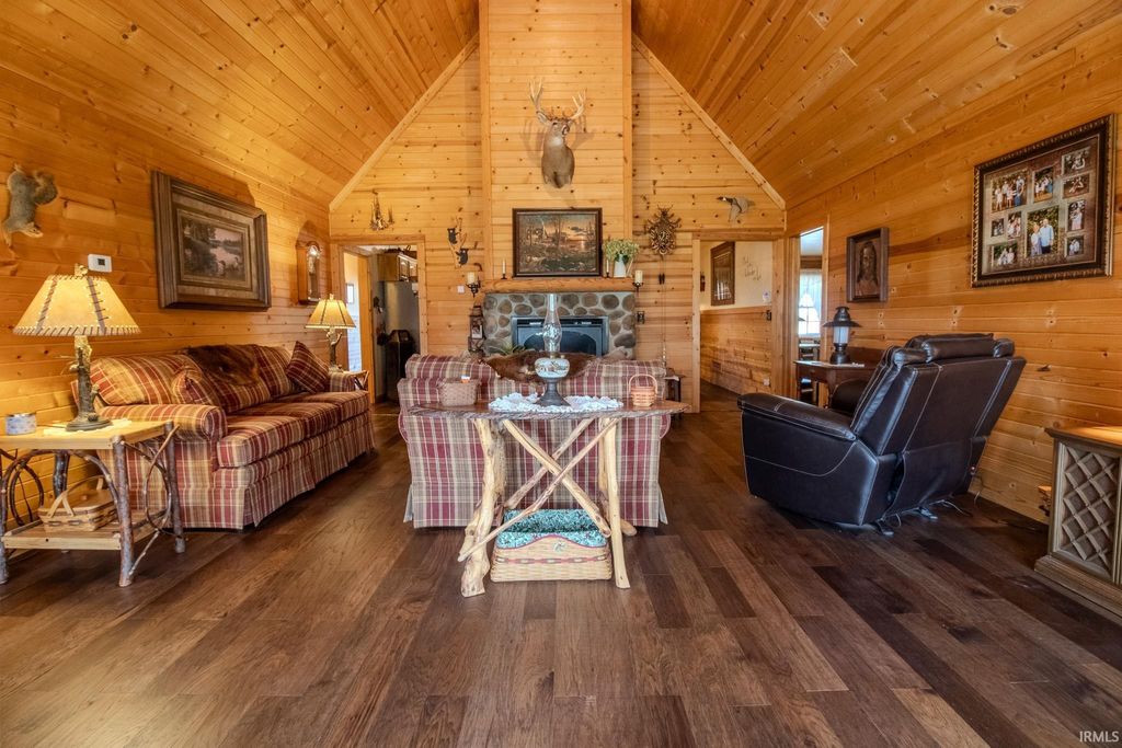 Photo of 3405 N 700 E, Grovertown, IN 46531 (MLS # 202614098)